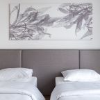 Апартаменты (Стандарт с двумя односпальными кроватями - вид на город -), Апарт-отель YE'S Botanica