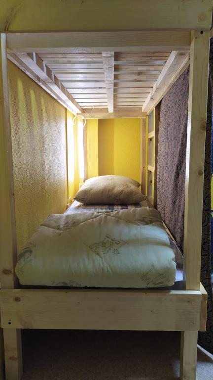 Номер (Спальное место на двухъярусной кровати в общем номере для мужчин) хостела КОВЧЕГ, Уфа