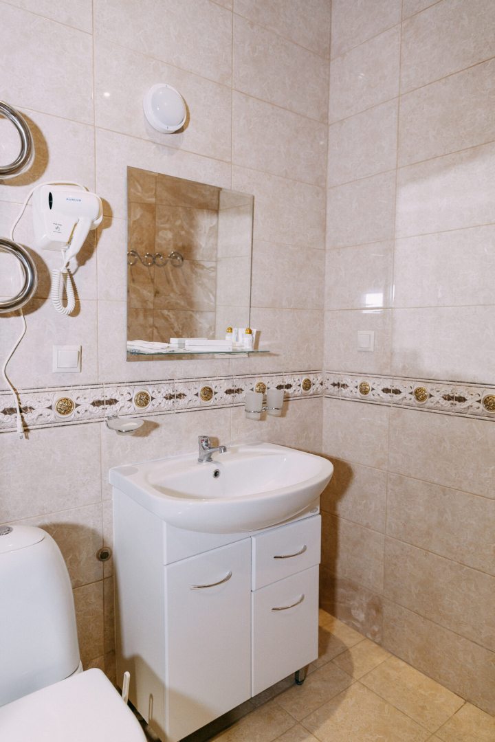 Ванная комната в гостинице Kunlun, Бородино. Гостиница Kunlun