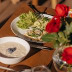 Завтрак в номер, Эко-отель Простые радости