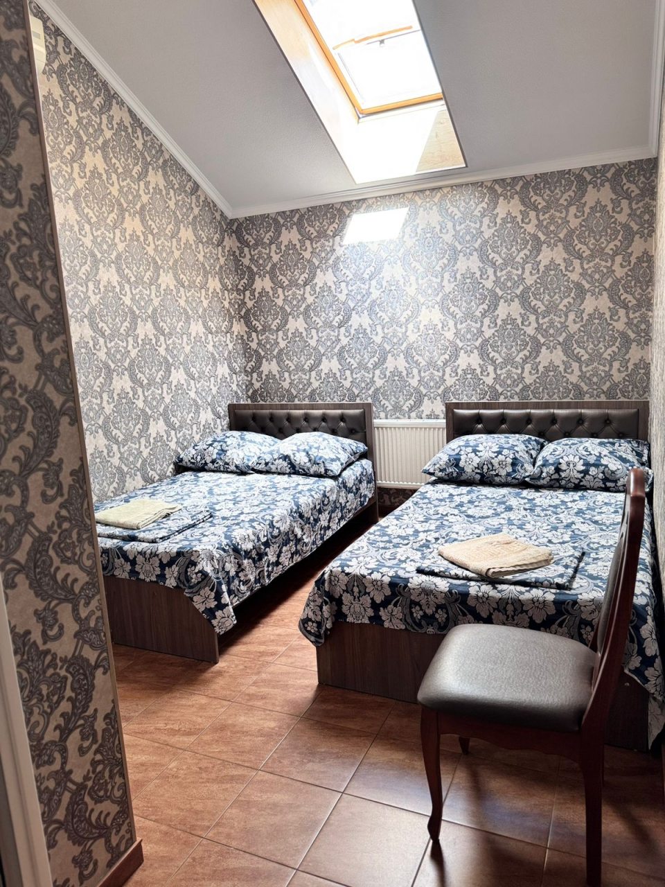 Четырехместный (Стандартный четырехместный номер), Guest House Uyut