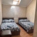 Четырехместный (Стандартный четырехместный номер), Guest House Uyut