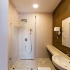 Большой двухкомнатный номер с балконом