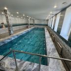 Бассейн с постепенным увеличением глубины, Санаторий Митино