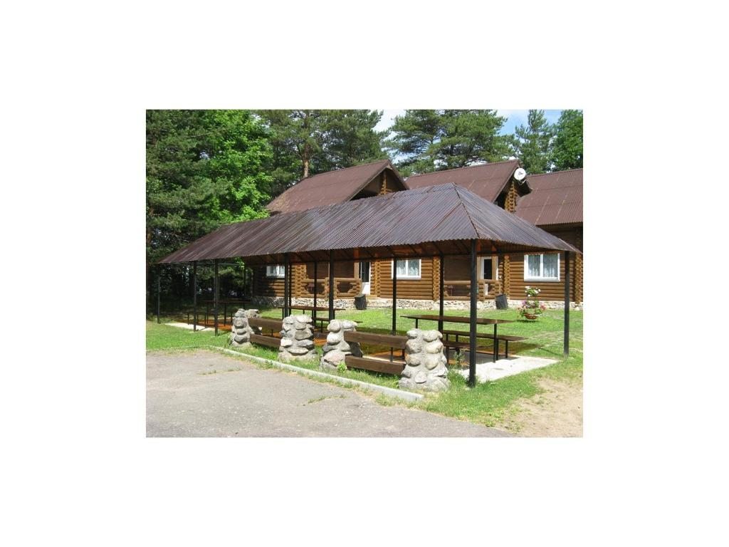 Номер (Дом с 2 спальнями) отеля Урочище Жемчужина озеро Селигер, Высокая гора, Новгородская область