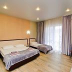 Трёхместный и более (Стандарт 3-местный), Diamond Deluxe Hotel