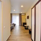 Трёхместный и более (Стандарт 3-местный), Diamond Deluxe Hotel