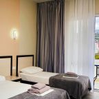 Трёхместный и более (Стандарт 3-местный), Diamond Deluxe Hotel