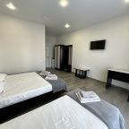 Трёхместный и более (Стандарт 3-местный в цоколе), Diamond Deluxe Hotel