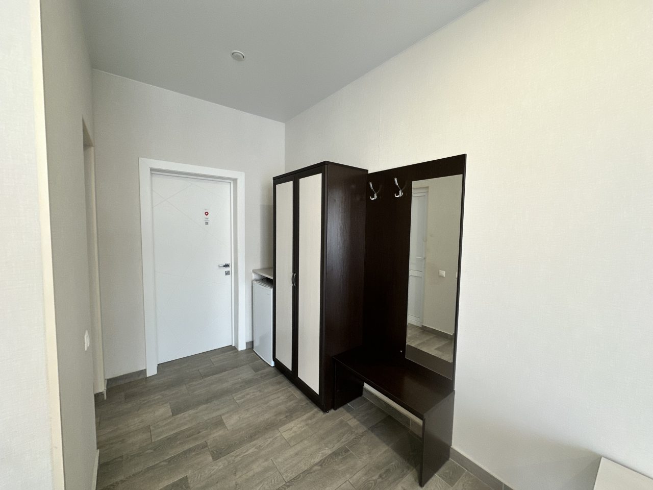 Трёхместный и более (Стандарт 3-местный в цоколе), Diamond Deluxe Hotel