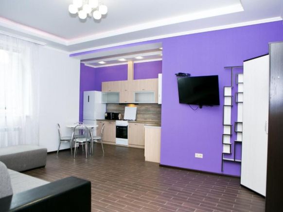 Laura Apartment, Эсто-Садок