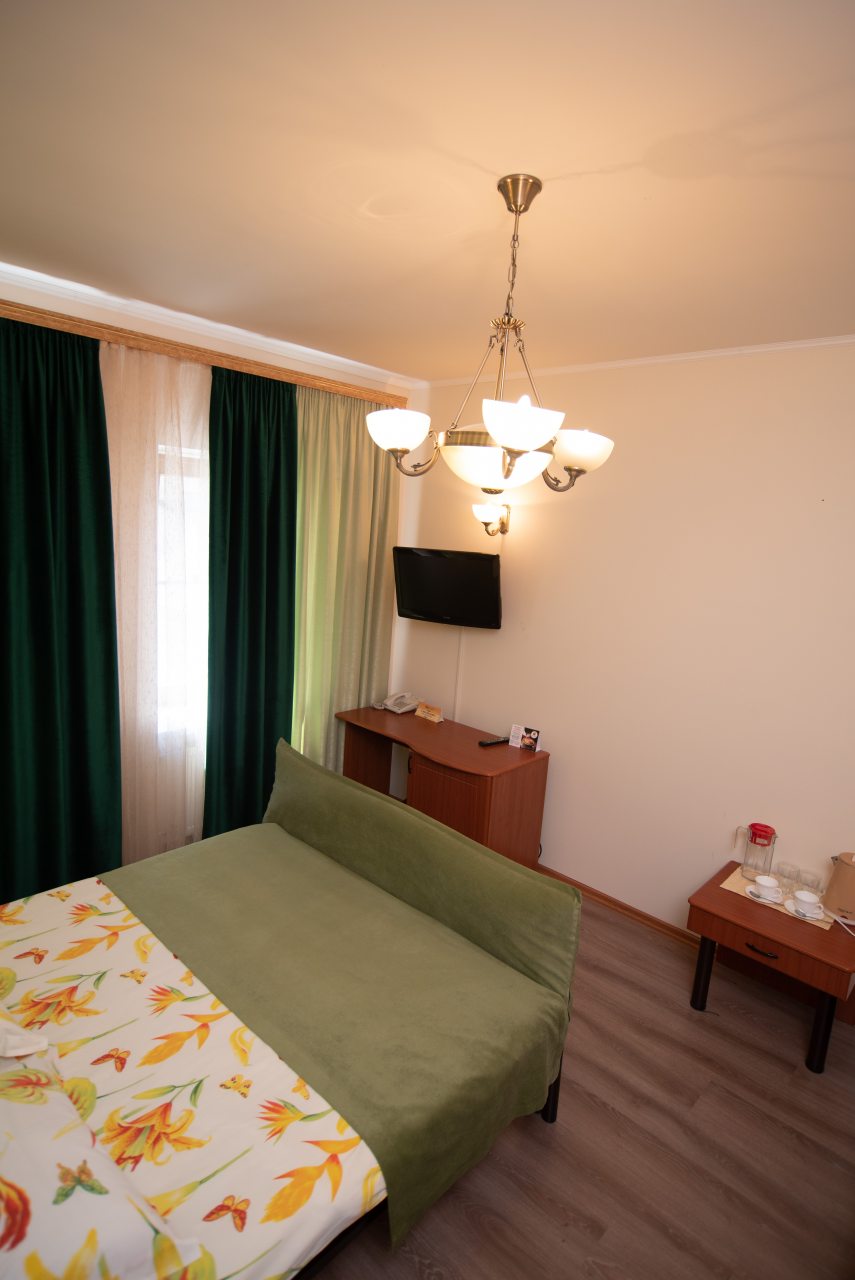 Двухместный (С 1 кроватью или 2 отдельными кроватями и собственной ванной комнатой), Гостевой дом Арслан