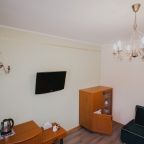 Автостоянка / Парковка, Гостевой дом Арслан