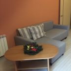 диван, раскладывающийся на 2 спальных места