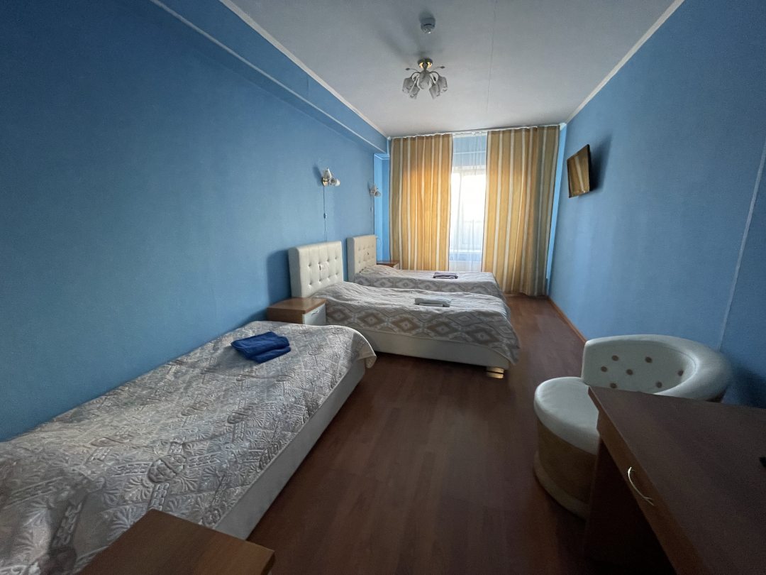 Двухместный (Стандарт, С тремя односпальными кроватями) мини-отеля Саяны, Иркутск
