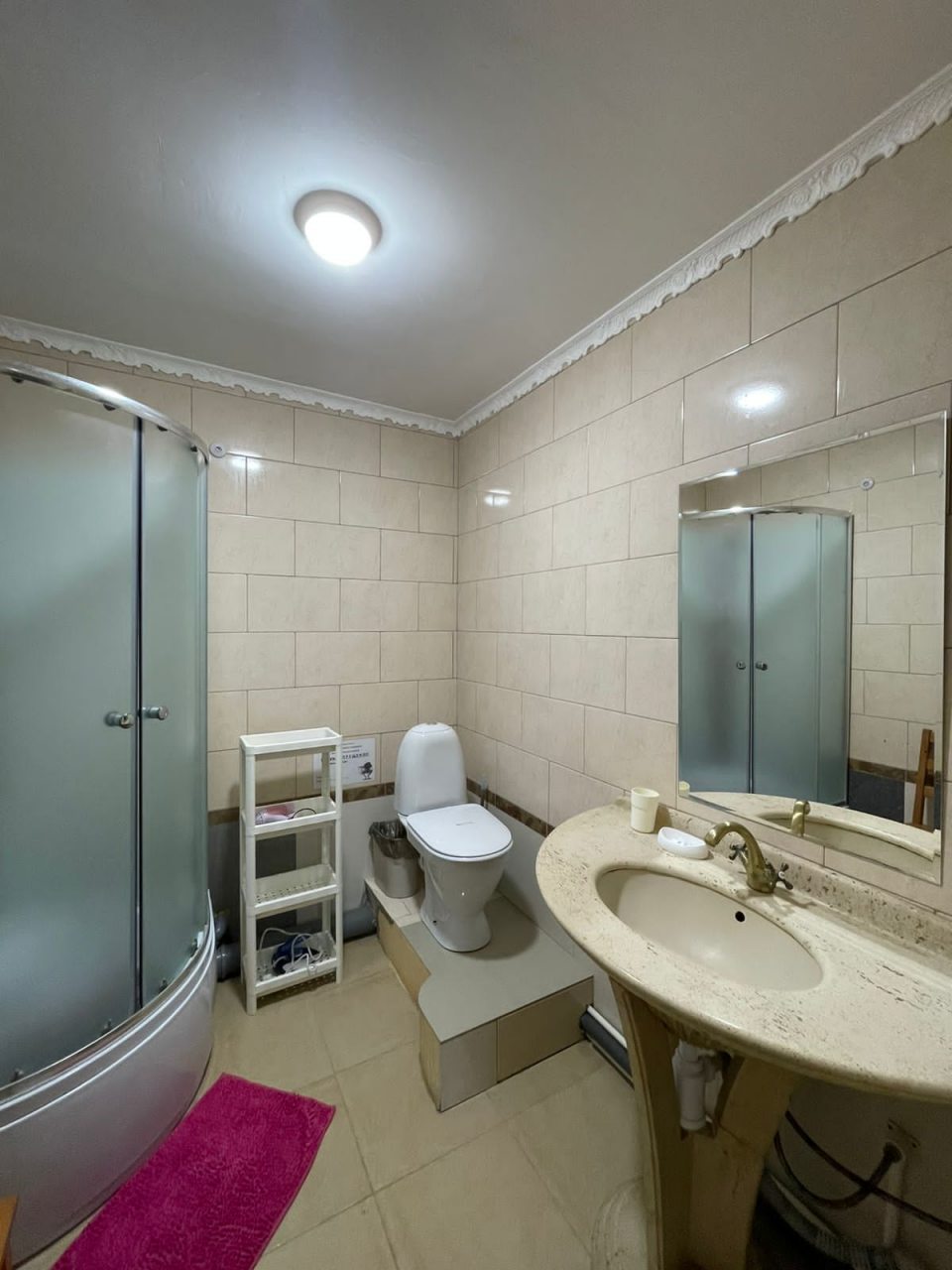 Четырехместный (Номер 13), Дом у подножия гор - Семейный