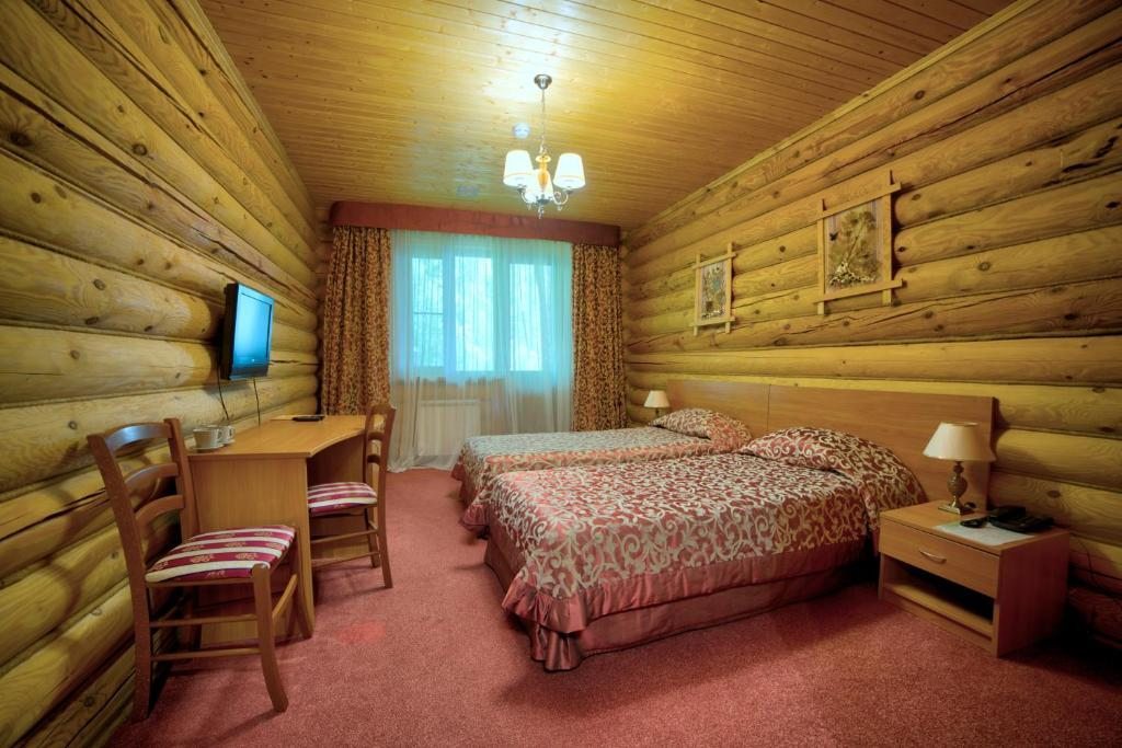 Двухместный (Двухместный номер с 2 отдельными кроватями) загородного отеля Семигорье, Шалдово