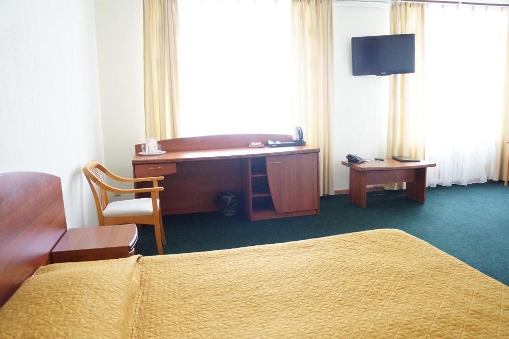 Двухместный (Двухместный номер «Комфорт» с 2 отдельными кроватями) отеля Гостиный двор, Мегион