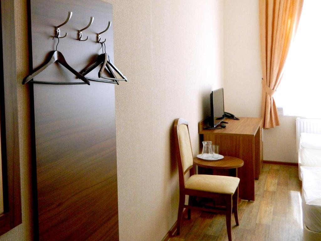 Двухместный (Двухместный номер с 1 кроватью или 2 отдельными кроватями) отеля Vega Business, Соликамск