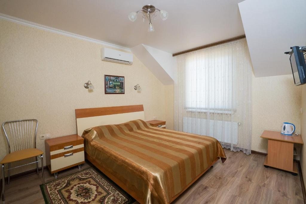 Двухместный (Бюджетный двухместный номер с 1 кроватью) отеля Комфорт, Тимашевск