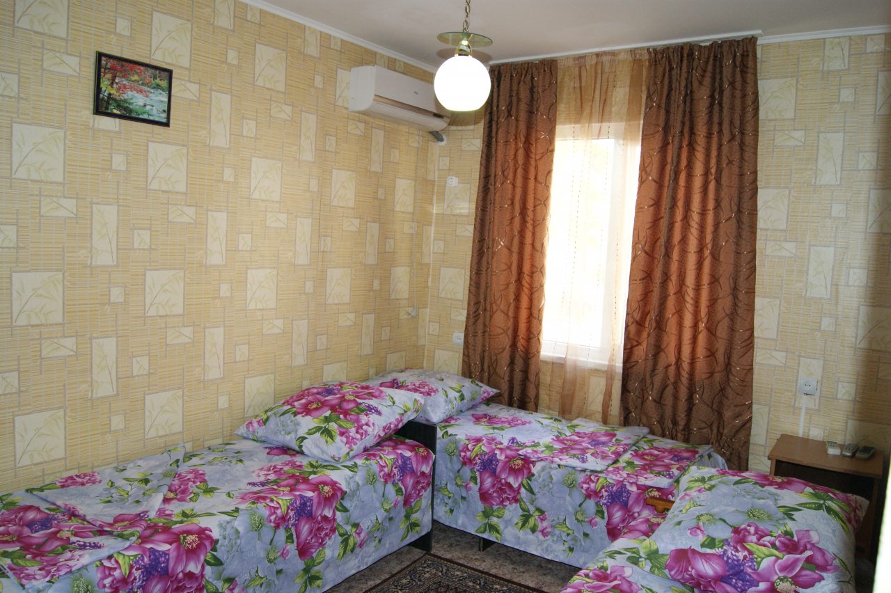 Трехместный (Стандарт), Гостиница На море