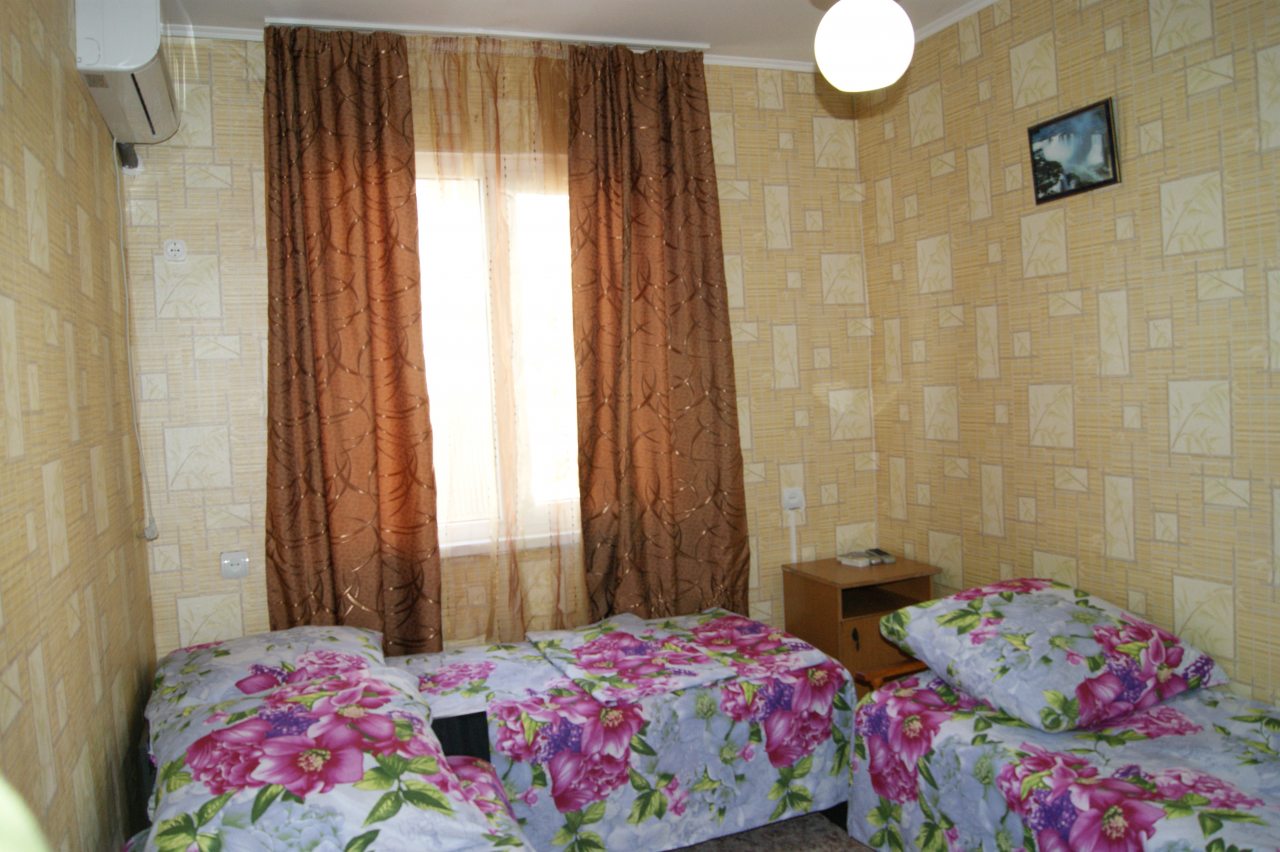 Трехместный (Стандарт), Гостиница На море