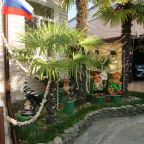 Сад, Гостиница На море