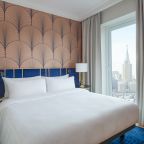 Двухместный (Делюкс с кроватью размера queen-size, вид на город), Отель Марриотт Империал Плаза Москва