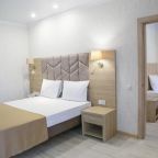 Семейный (Фэмили Джуниор Сьют (2-х комн.)), Эмеральдика Family Beach Hotel All Inclusive