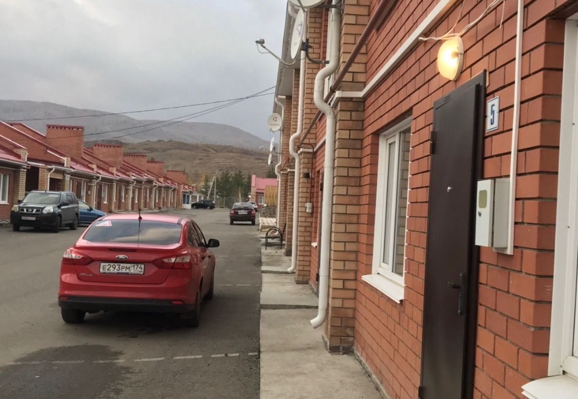 Апартаменты (Апартаменты 3-х комнатные с кухней Алые Паруса вторая очередь), Apreski Бунгало на Банном