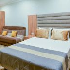 De Luxe, Гостевой дом Акрополь