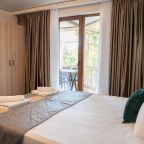 Номер (Двух комнатный с балконом), Гостевой дом Акрополь