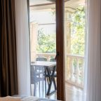 Номер (Двух комнатный с балконом), Гостевой дом Акрополь