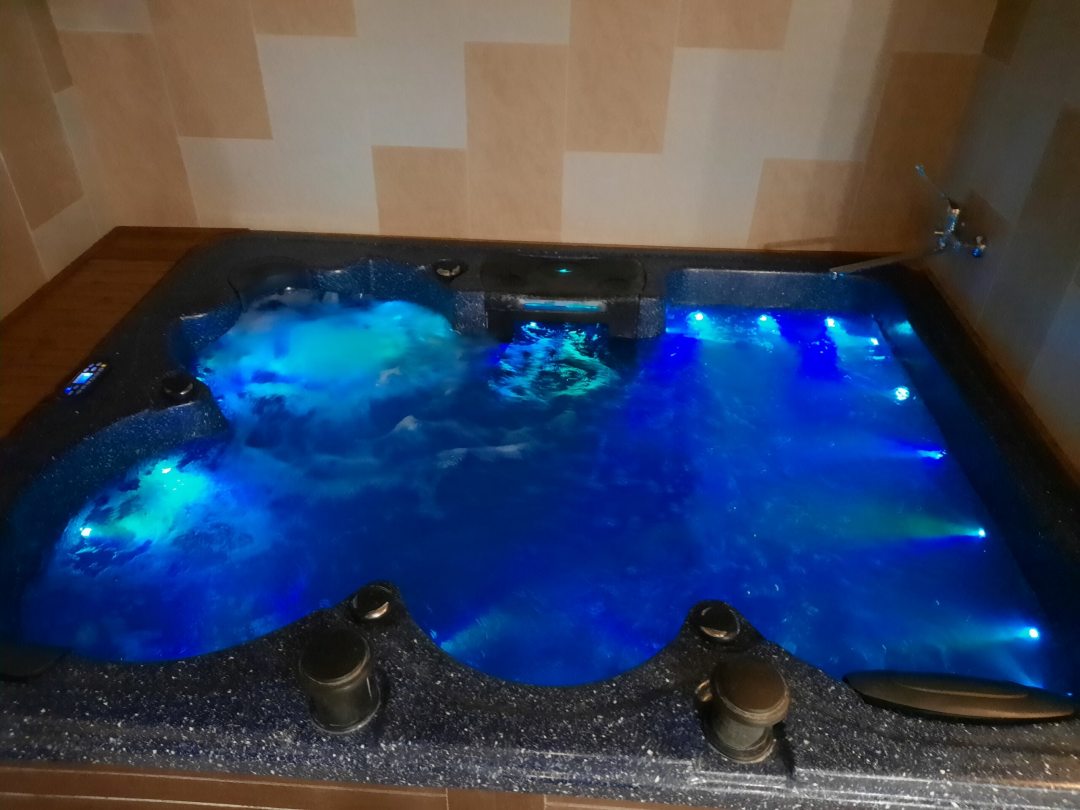 Гидромассажная ванна/джакузи, Отель Хойригер