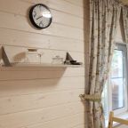 Трёхместный и более, Гостевые дома Нордик