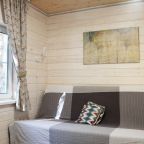 Шестиместный, Гостевые дома Нордик