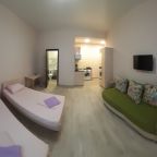 Люкс (Студия 101), Гостевой дом Домашний