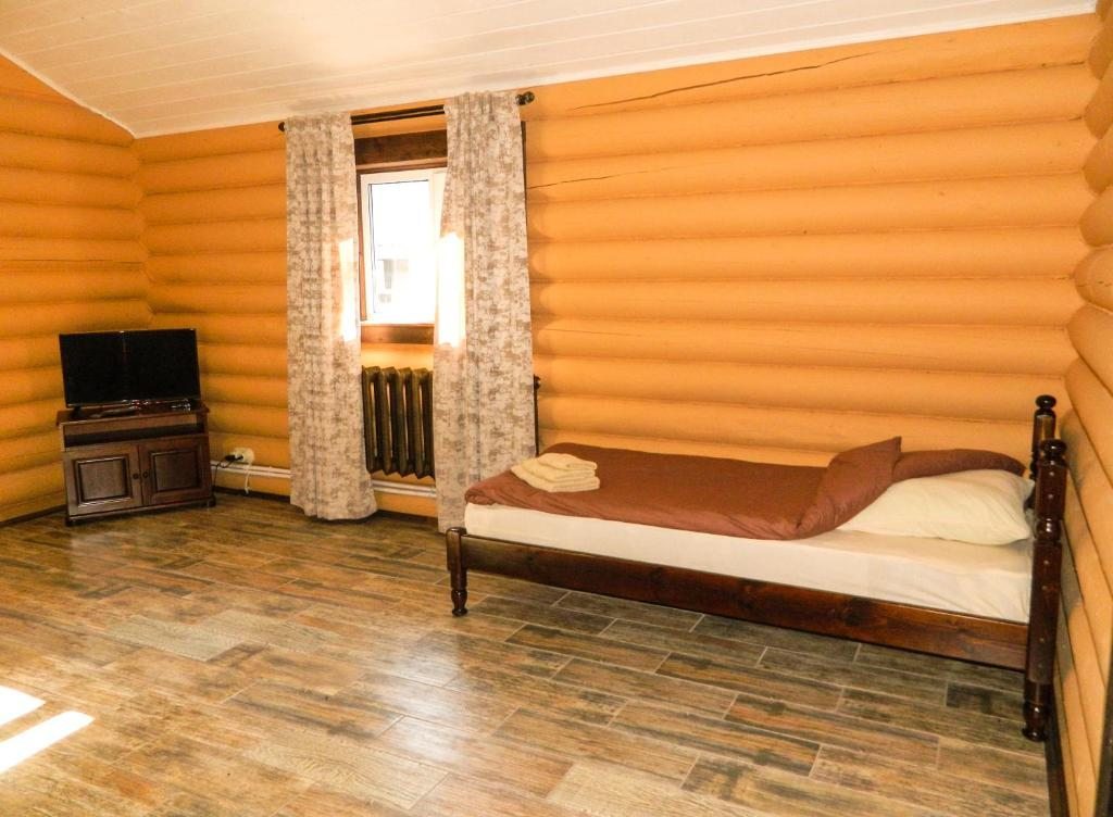 Номер (Дом с 1 спальней) отеля Лесной скит, Коротково