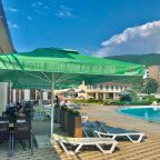 Бассейн с видом, Отель Морской Клуб