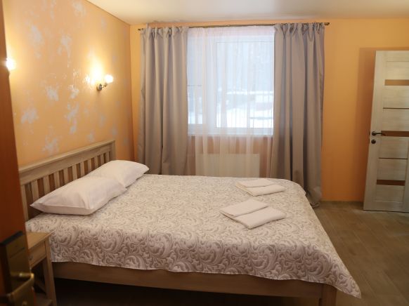 Фотография номера базы отдыха Светофор