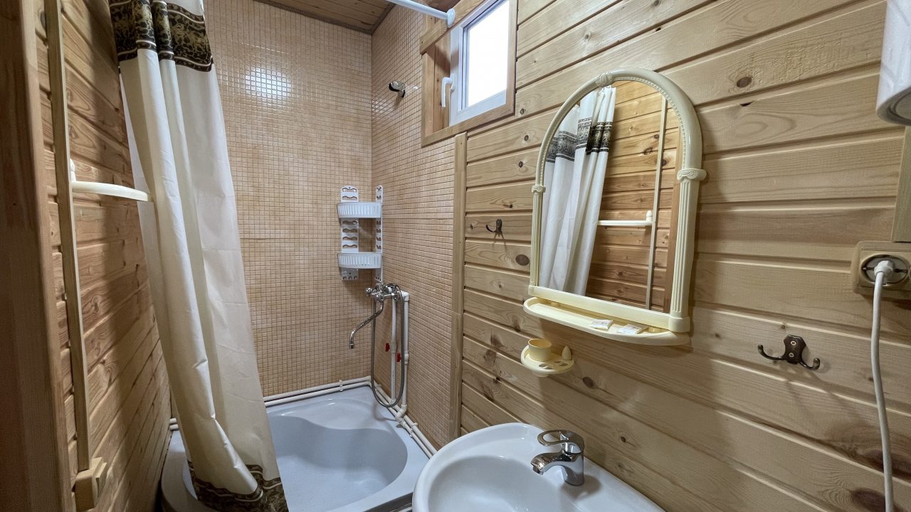 Дом (Двухкомнатный), База отдыха Барбарис