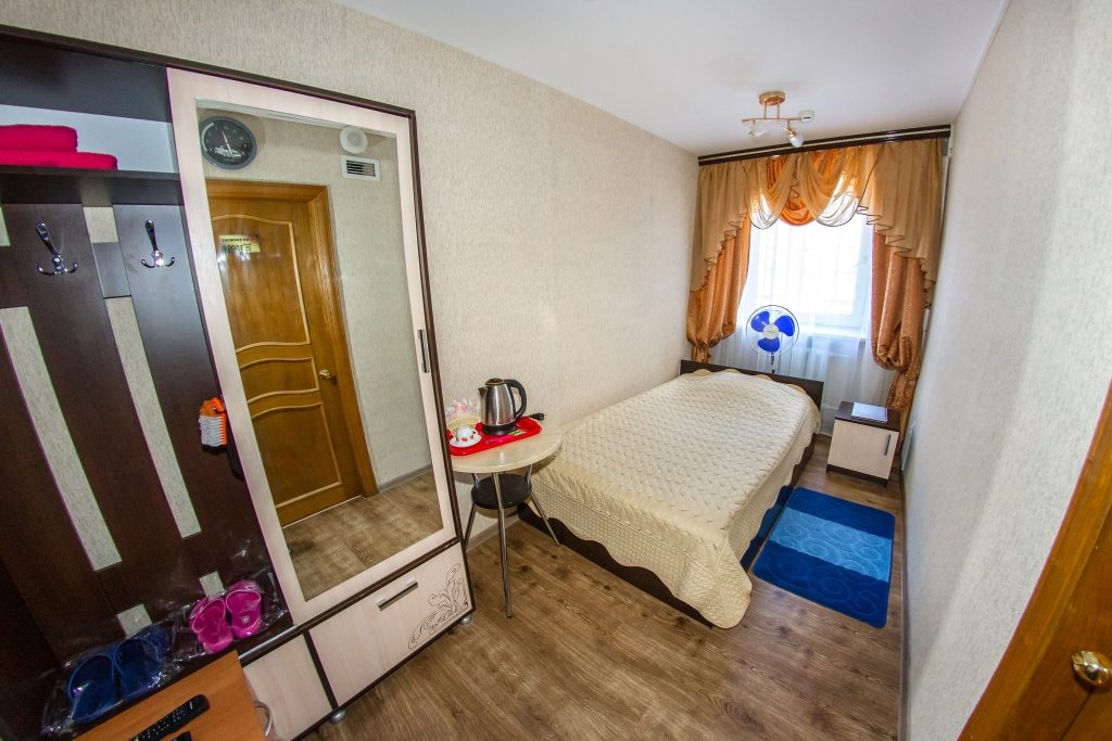 Двухместный (Эконом) отеля Кармен, Владивосток