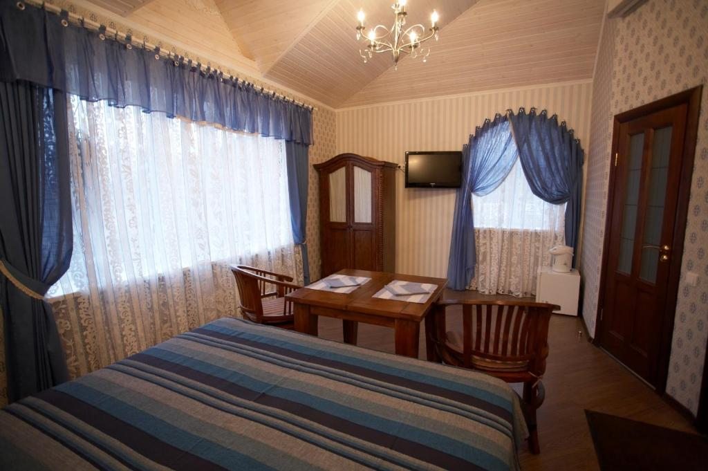 Двухместный (Двухместный номер Делюкс с 1 кроватью и ванной) отеля Аквилон, Владивосток