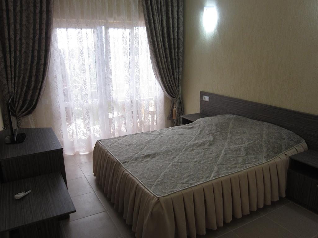 Двухместный (Двухместный номер с 2 отдельными кроватями) гостевого дома Полесье, Лоо