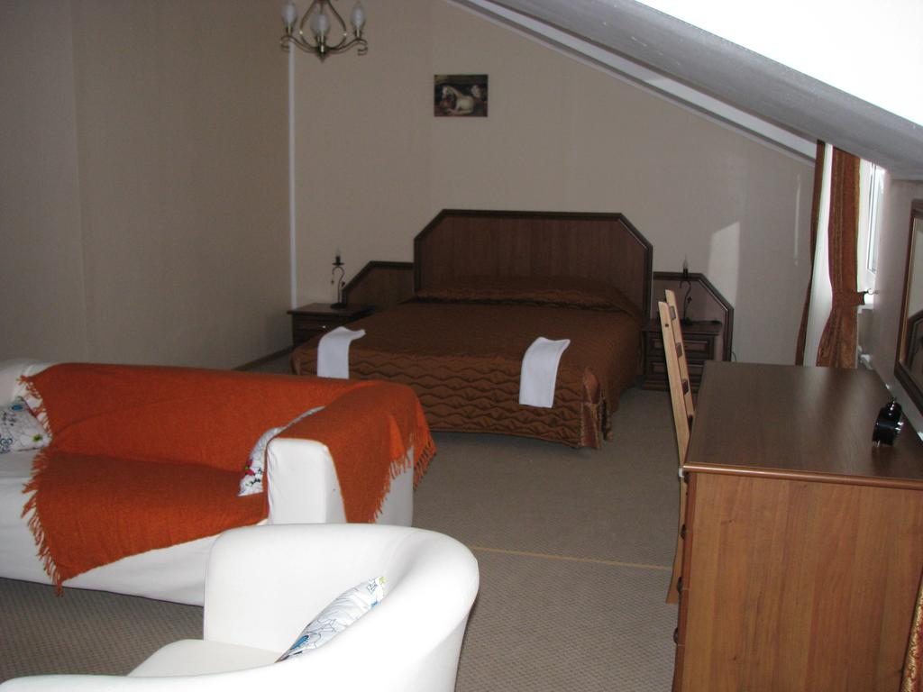 Двухместный (Улучшенный двухместный номер с 1 кроватью) гостиницы Богородская, Богородское