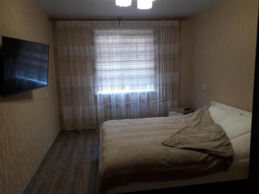 Апартаменты (Апартаменты) апартамента с 2-мя спальными и гостиной на Ким Ю Чена 9а, Хабаровск