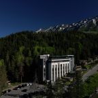 Красивое место, Mairi Park Hotel