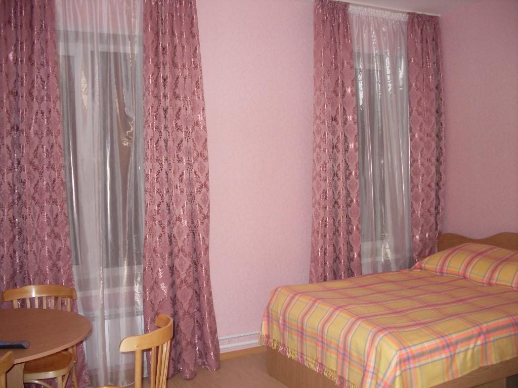 Полулюкс (3-местный № 3, 9) отеля Царевна-лягушка, Ростов Великий