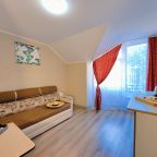 Двухкомнатный Шестиместный Семейный номер