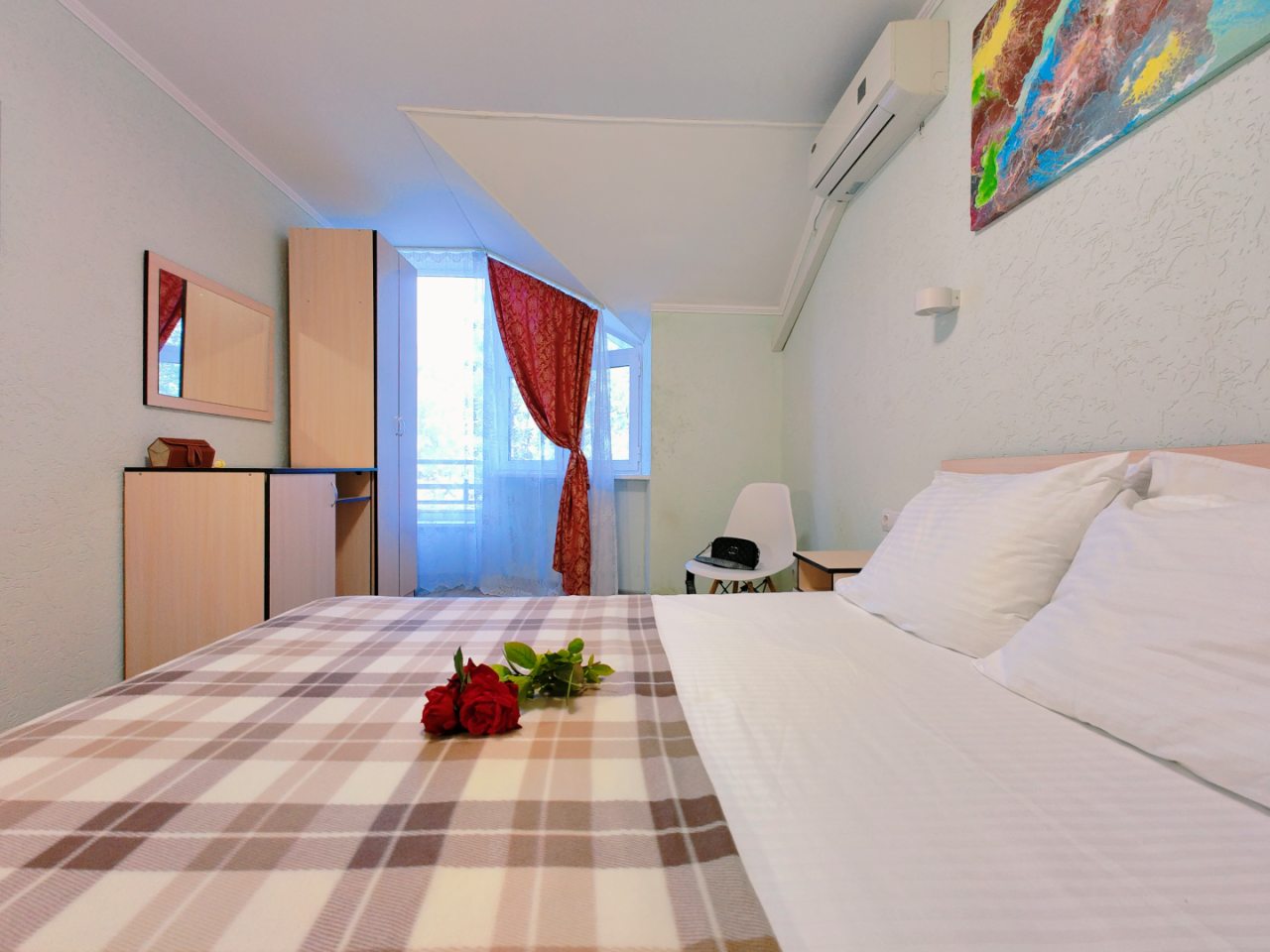 Двухкомнатный Шестиместный Семейный номер